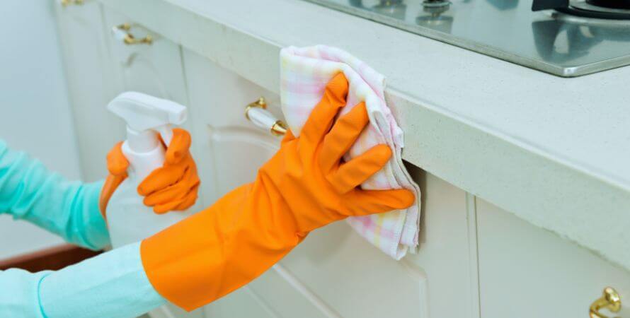 What Is The Best Cleaner For Greasy Kitchen Cabinets