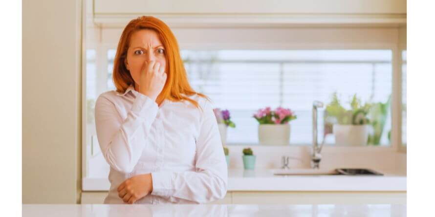 stinky smelly kitchen