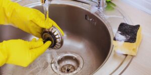 drain cleaner for kitchen sink