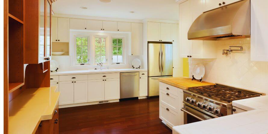 hire a contractor for kitchen remodel
